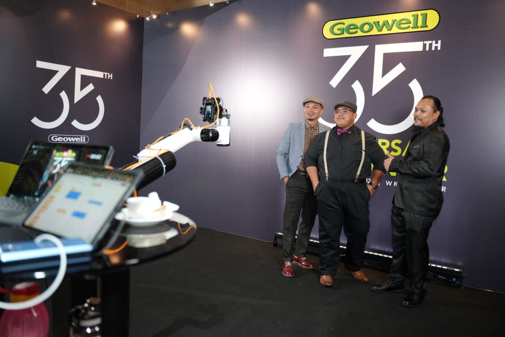 Geowell 35th Anniversary - Creative Garage